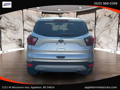 Used 2019 Ford Escape SEL AWD/4WD image 5