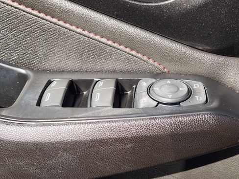 Used 2023 Chevrolet Traverse RS w/ LPO, Floor Liner Package image 28