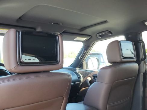 Used 2021 Nissan Armada Platinum w/ Captain's Chairs Package AWD/4WD image 9