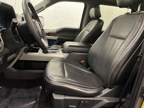 Used 2019 Ford F150 Lariat w/ Equipment Group 502A Luxury image 14