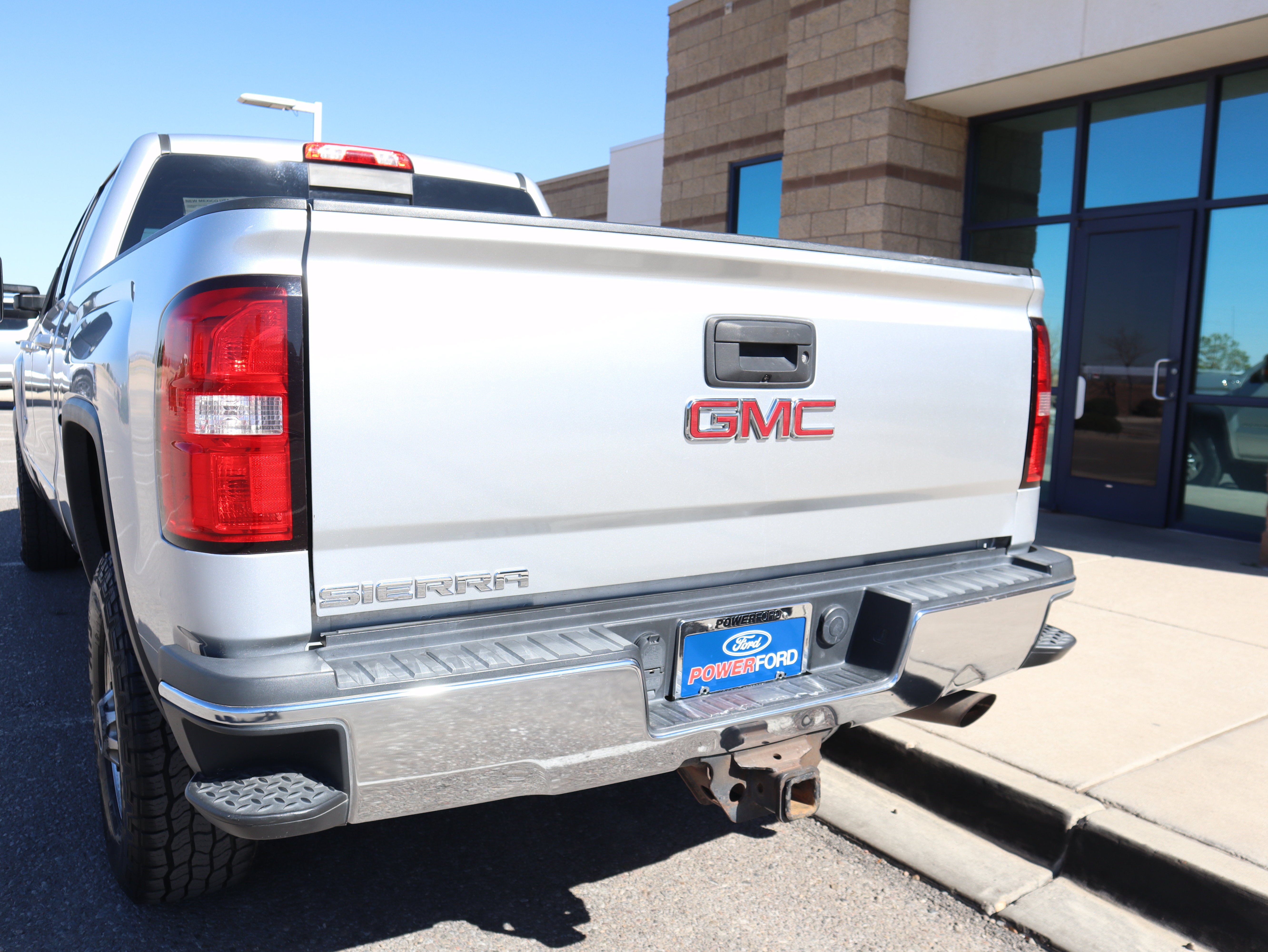 Used 2016 GMC Sierra 2500 SLE w/ SLE Fleet Preferred Package AWD/4WD image 19