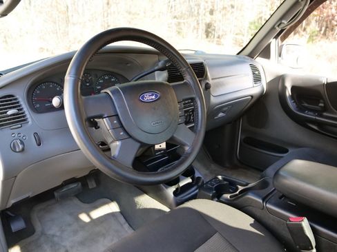 Used 2004 Ford Ranger 2WD SuperCab image 2