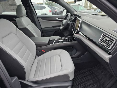 New 2026 Volkswagen Atlas Cross Sport SEL R-Line image 47