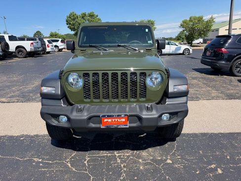 Used 2024 Jeep Wrangler Sport AWD/4WD image 8