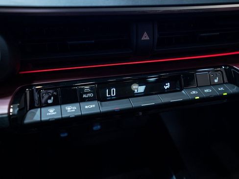 New 2026 Toyota Prius Plug-In Hybrid image 26