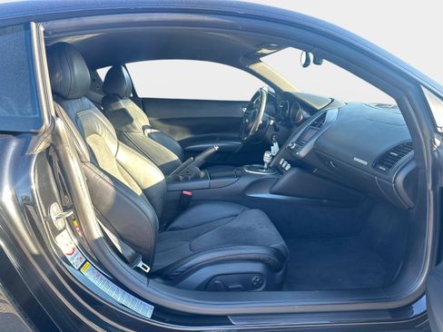 Used 2008 Audi R8 V8 image 6