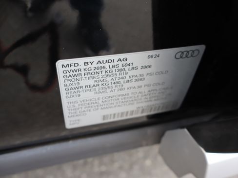 Used 2024 Audi Q5 e Premium image 43