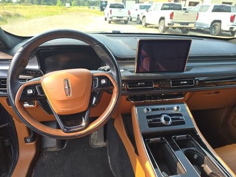 Used 2020 Lincoln Aviator Black Label w/ Dynamic Handling Package AWD/4WD image 13