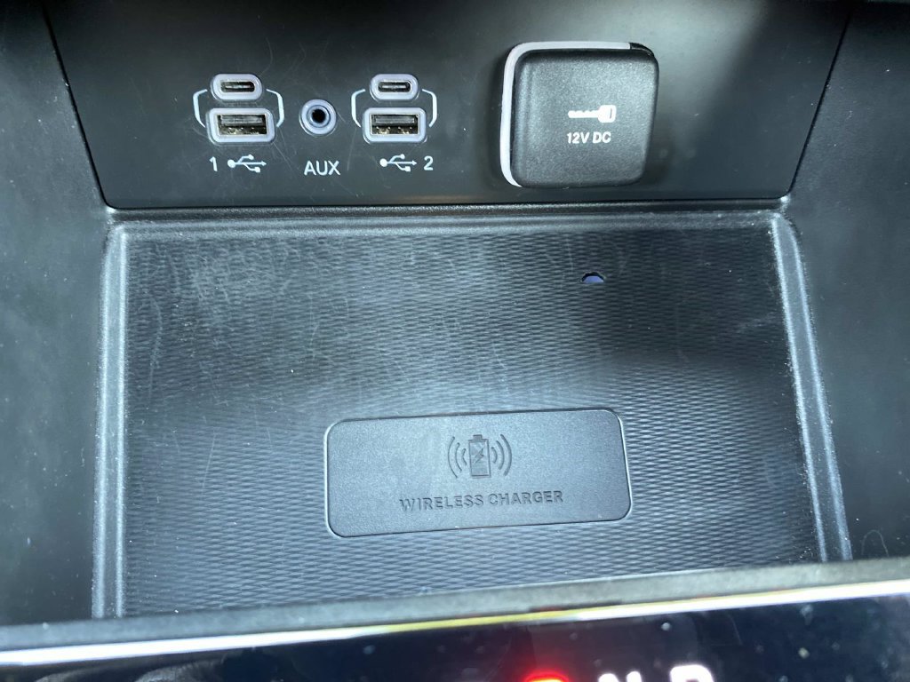 Used 2023 Jeep Grand Cherokee Altitude AWD/4WD image 14