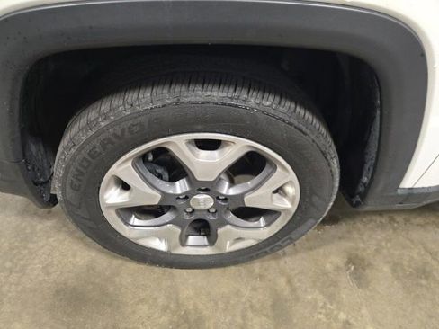 Used 2018 Jeep Compass Limited w/ Navigation Group AWD/4WD image 10