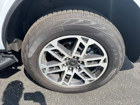 Used 2025 Ford Expedition Active AWD/4WD image 17