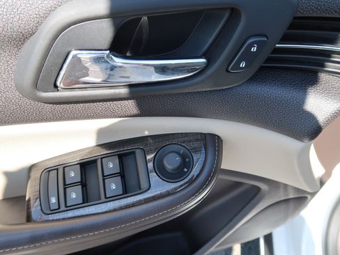 Used 2015 Chevrolet Malibu LT w/ Power Convenience Package image 18