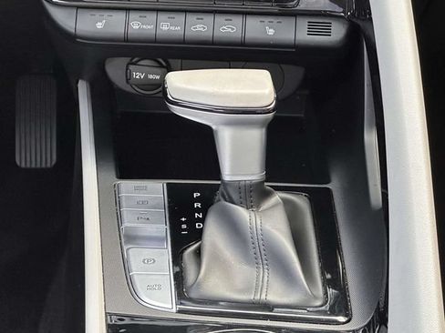 Used 2024 Hyundai Elantra Limited FWD image 24