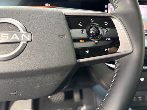 Used 2025 Nissan Murano Platinum AWD/4WD image 14