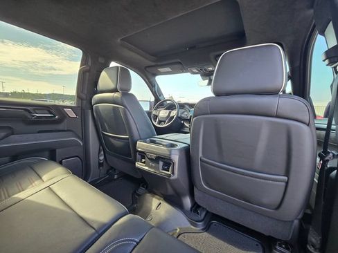 Used 2023 GMC Sierra 1500 AT4X AWD/4WD image 18