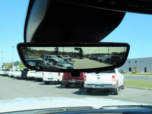 Used 2025 GMC Sierra 2500 Denali Ultimate image 28