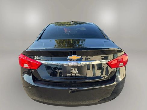 Used 2018 Chevrolet Impala LT FWD image 10