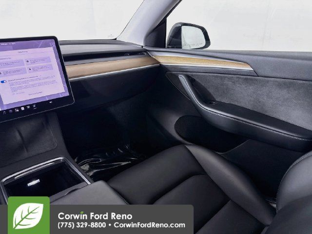 Used 2023 Tesla Model Y AWD image 23