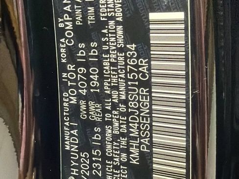 Used 2025 Hyundai Elantra Hybrid FWD image 13