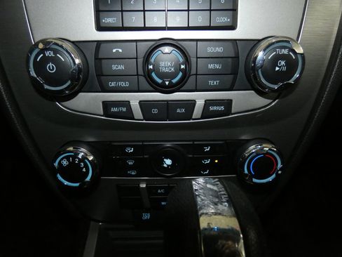 Used 2012 Ford Fusion SE image 13