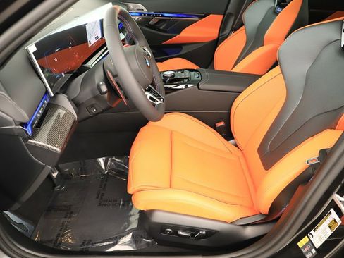 Used 2026 BMW M5 Touring AWD/4WD image 25