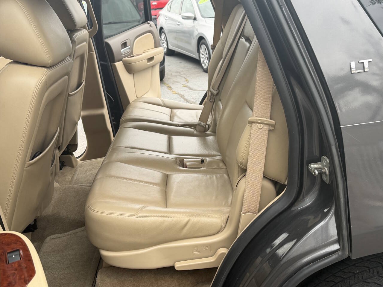 Used 2010 Chevrolet Tahoe LT AWD/4WD image 18
