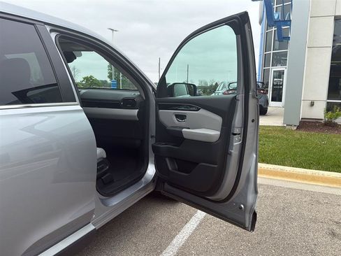 Used 2025 Honda Pilot EX-L image 18