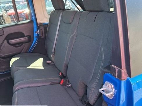 Used 2024 Jeep Wrangler Sport S image 16