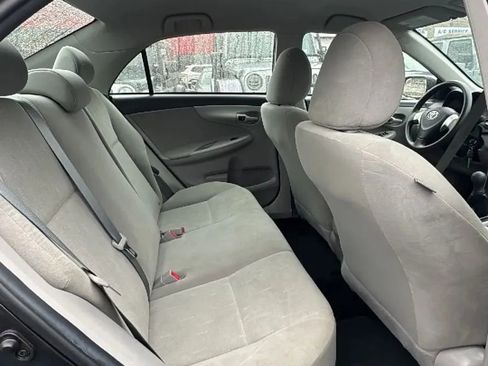 Used 2013 Toyota Corolla L FWD image 21