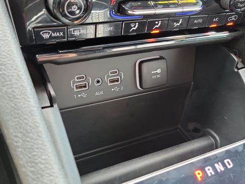 Used 2024 Jeep Grand Cherokee L Limited RWD image 35