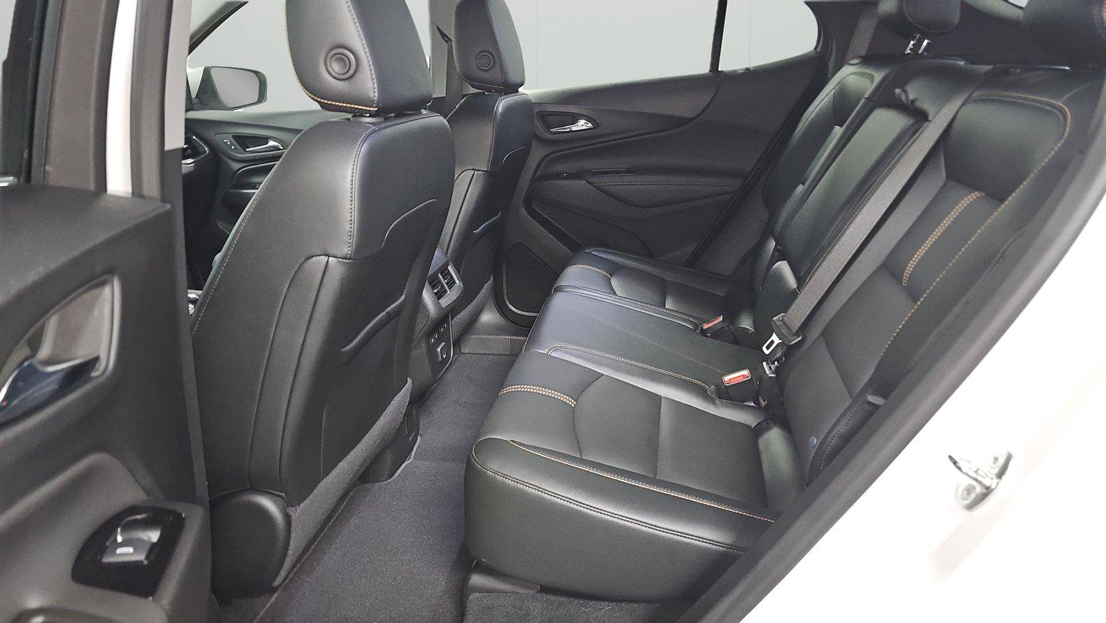Used 2023 Chevrolet Equinox Premier FWD image 11