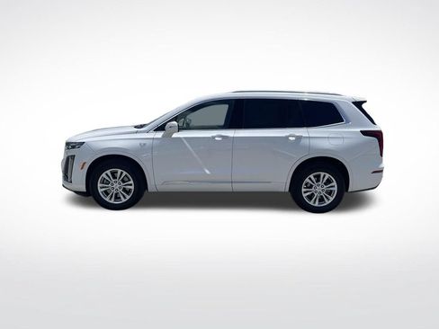 Certified 2025 Cadillac XT6 Luxury FWD image 2