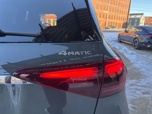 New 2026 Mercedes-Benz GLE 450 4MATIC image 9