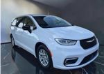 Used 2023 Chrysler Pacifica Touring-L FWD image 2