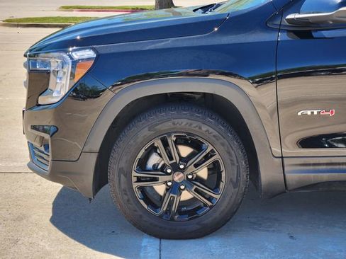 Used 2023 GMC Terrain AT4 w/ Tech Package AWD/4WD image 8