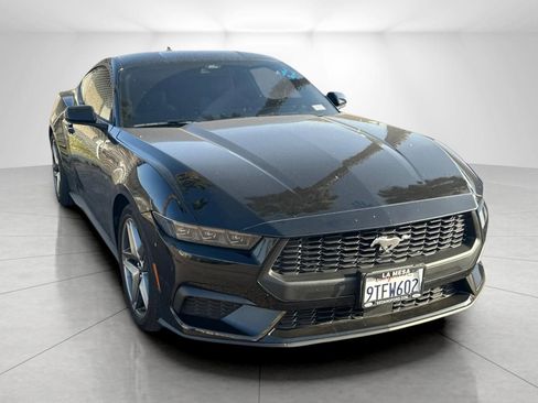 Used 2025 Ford Mustang Coupe image 7