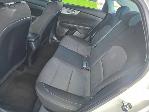 Used 2024 Kia Forte LXS FWD image 17