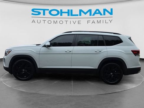 Certified 2024 Volkswagen Atlas SE w/ Black Wheel Package AWD/4WD image 8