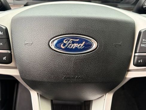 Used 2021 Ford Explorer Limited w/ Equipment Group 301A image 7