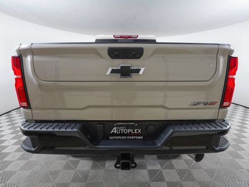 Used 2026 Chevrolet Silverado 2500 ZR2 AWD/4WD image 5