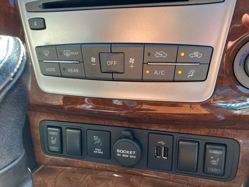 Used 2018 INFINITI QX80 4WD w/ Driver Assistance Package image 22