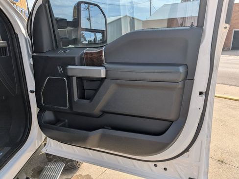 Used 2017 Ford F350 Platinum AWD/4WD image 16
