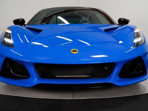 Used 2024 Lotus Emira First Edition image 15