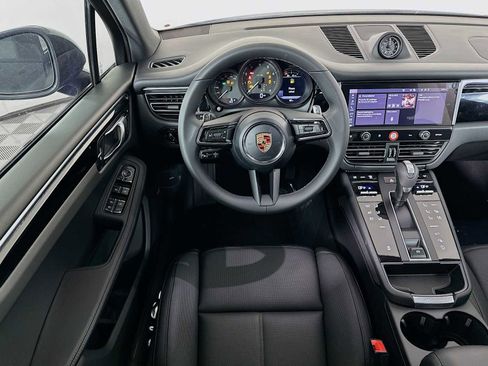 New 2026 Porsche Macan image 23