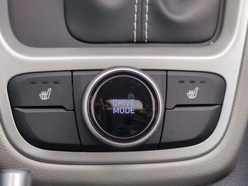New 2026 Hyundai Venue SEL FWD image 23