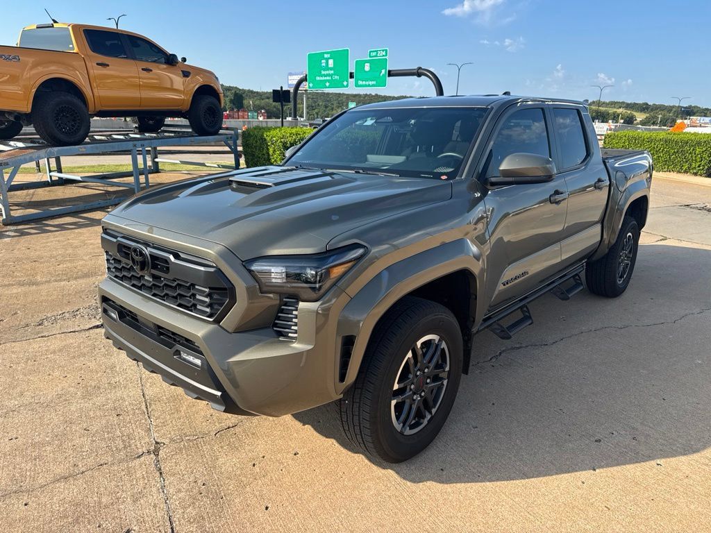 Used 2024 Toyota Tacoma TRD Sport RWD image 3