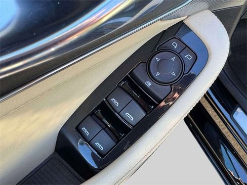 Used 2023 Cadillac CT5 Luxury w/ Sun And Sound Package image 18