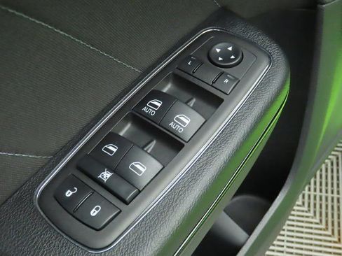 Used 2023 Dodge Charger R/T w/ Blacktop Package image 23