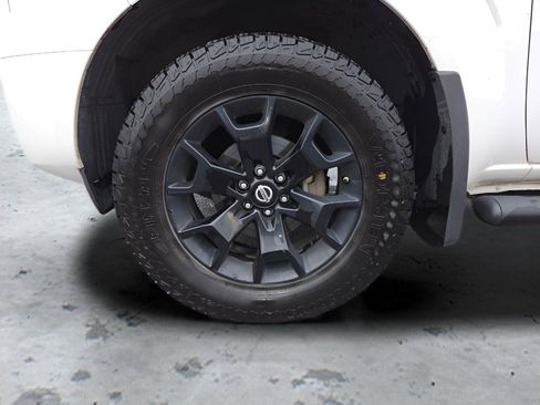 Used 2019 Nissan Frontier SV w/ Value Truck Package AWD/4WD image 11