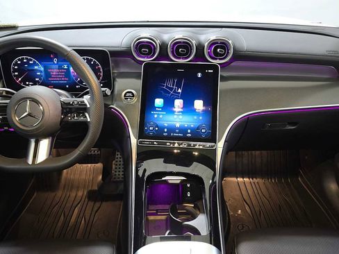 Certified 2025 Mercedes-Benz GLC 300 4MATIC image 19